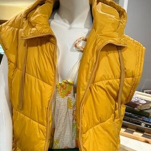 Zara Mustard Yellow Outerwear